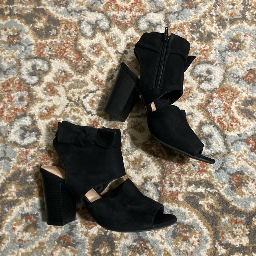 Liz Claiborne heels